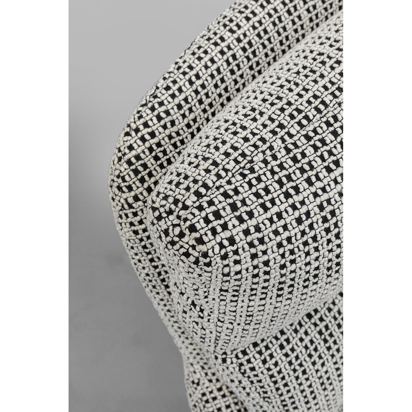 Кресло вращающееся Bosse Black KARE 87852