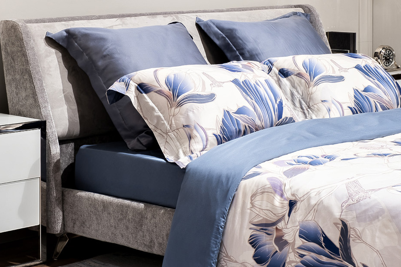 Простыня тенсель на резинке 160х200х30см синяя Garda Decor 144HF-10406