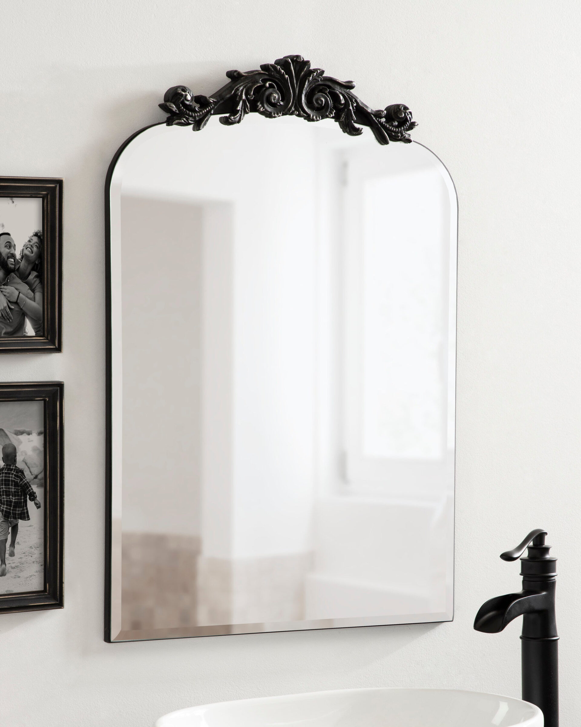 Чёрное зеркало Арендал Louvre Home LHDWM011123SH