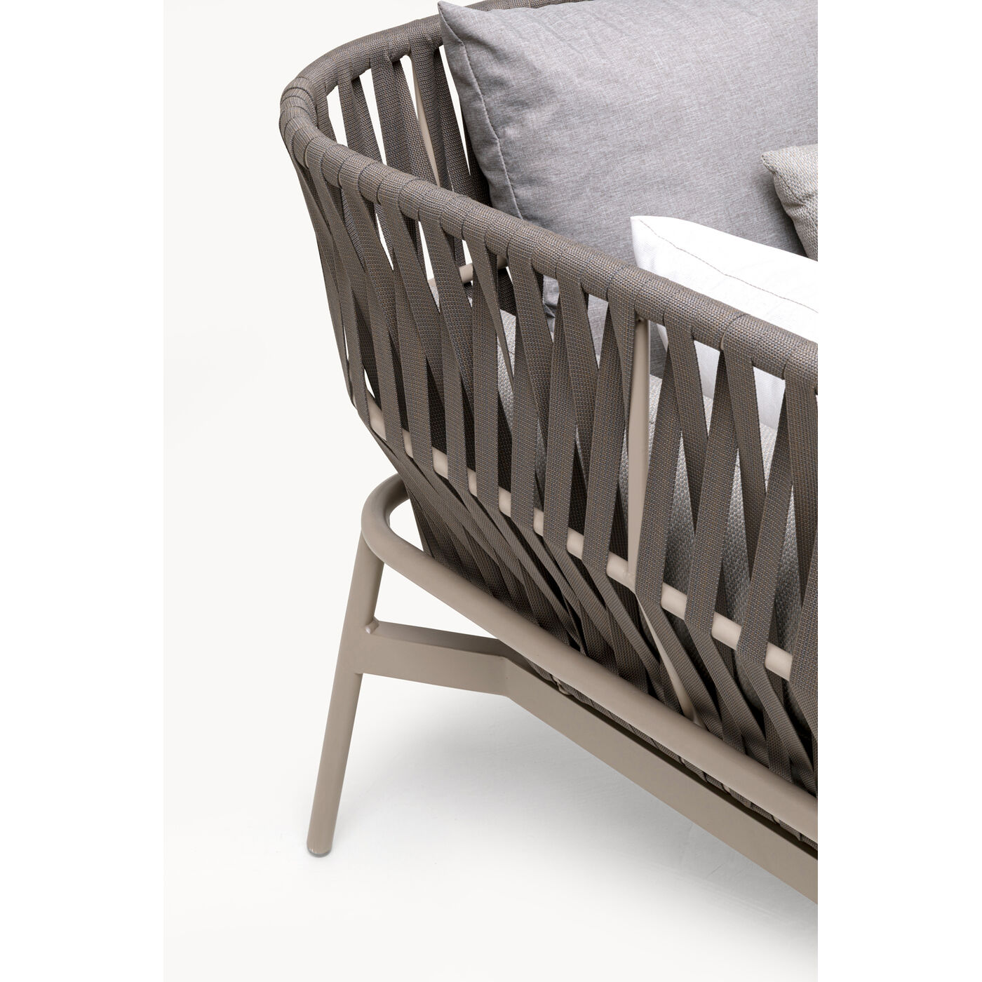 Диван трехместный Formenta Grey KARE 71402