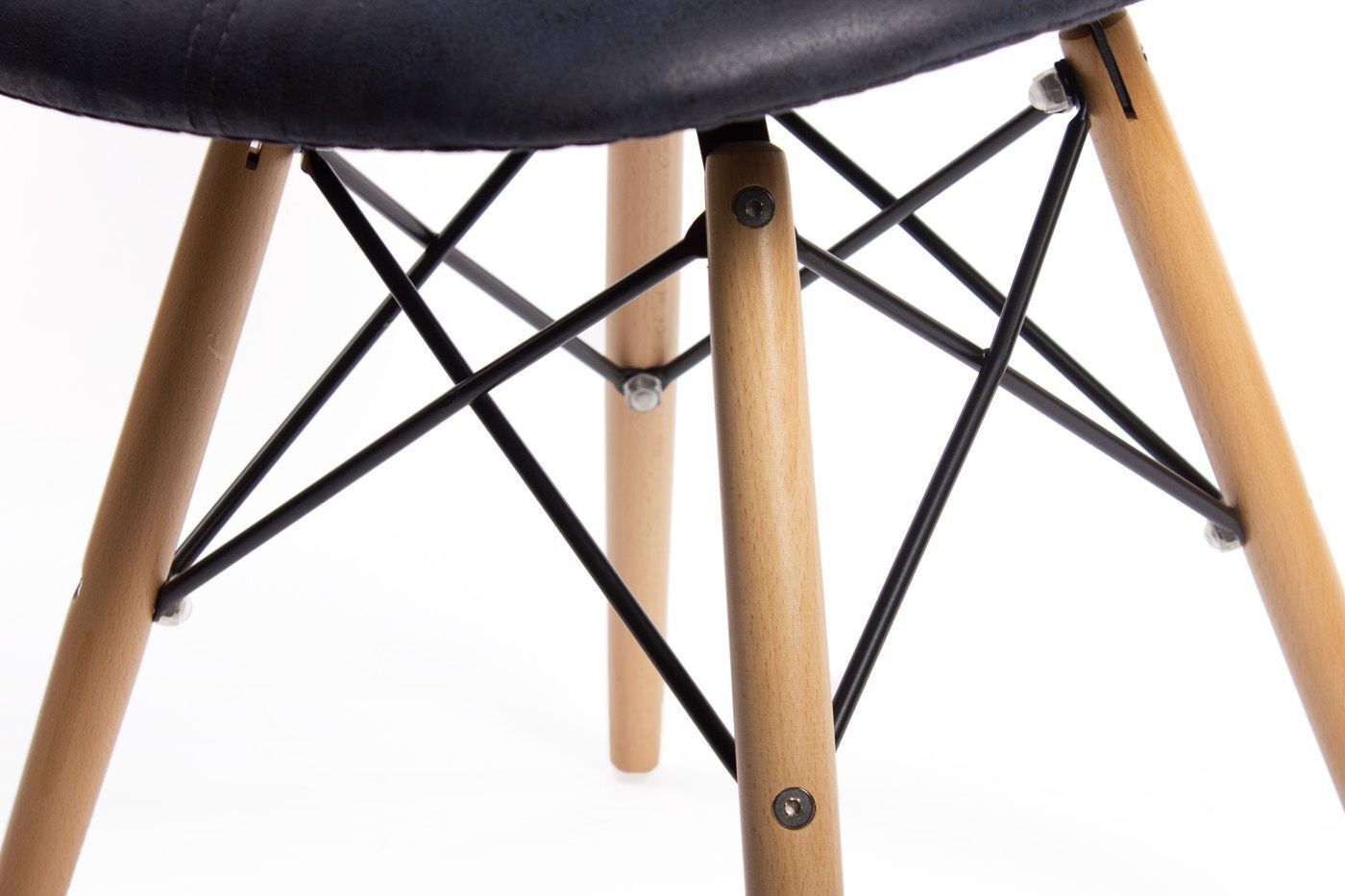 Стул Eames DSW leather черный Bradex Home FR 0102