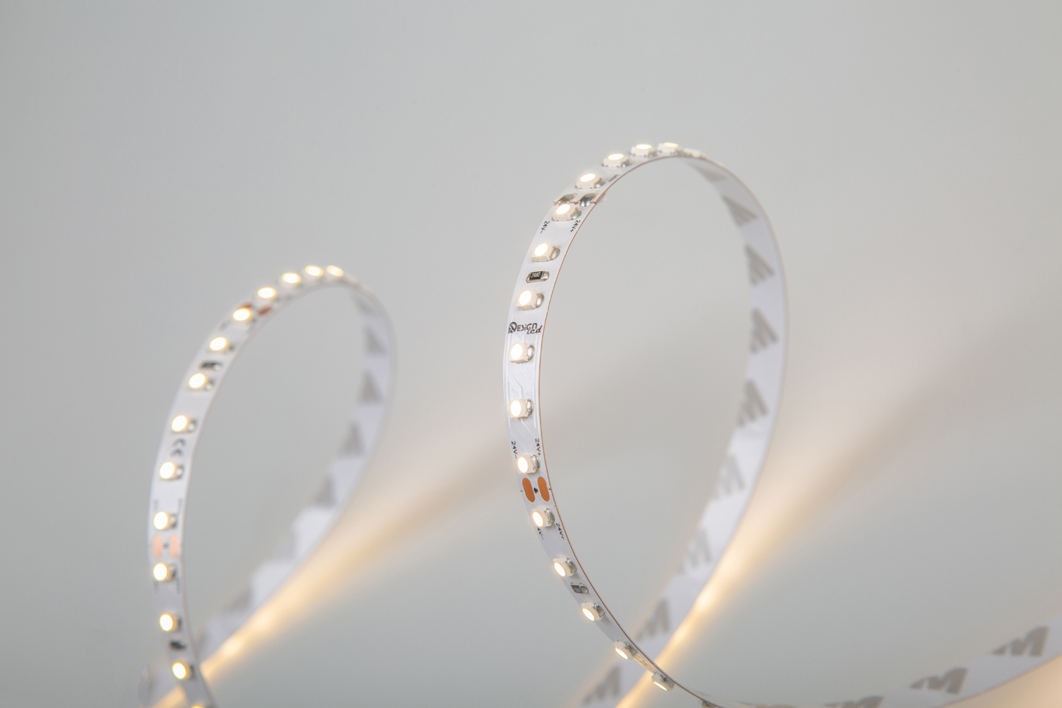 Лента светодиодная DesignLed DSG3120-24-WW3-33 Лента светодиодная DesignLed DSG3120-24-WW3-33