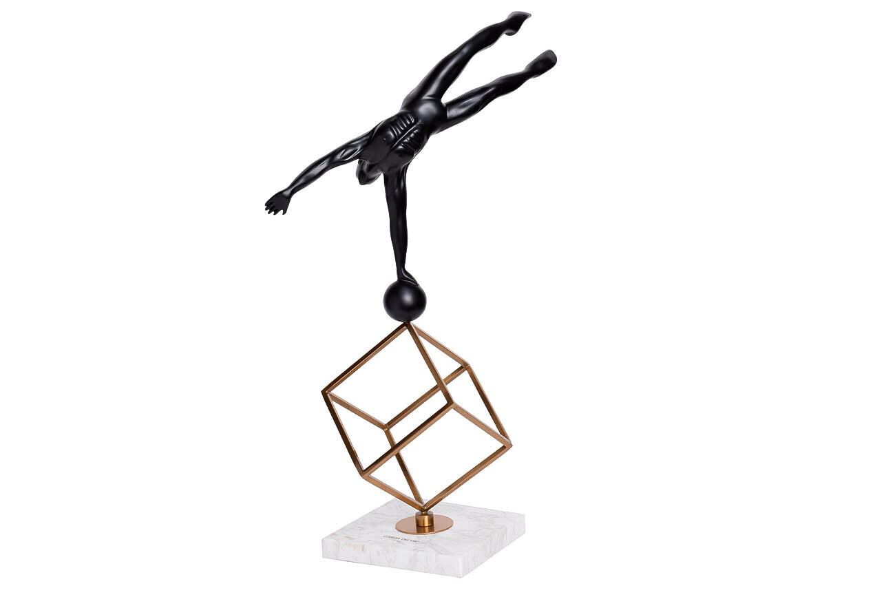 Статуэтка "Гимнаст на кубе" Garda Decor 55RD2863