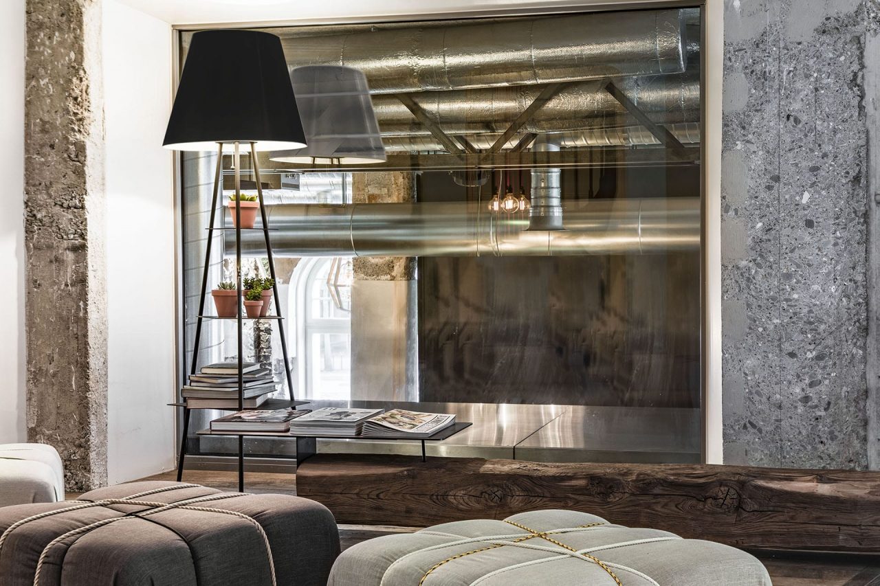 Торшер MOGG Tri.Be.Ca Black MTR30