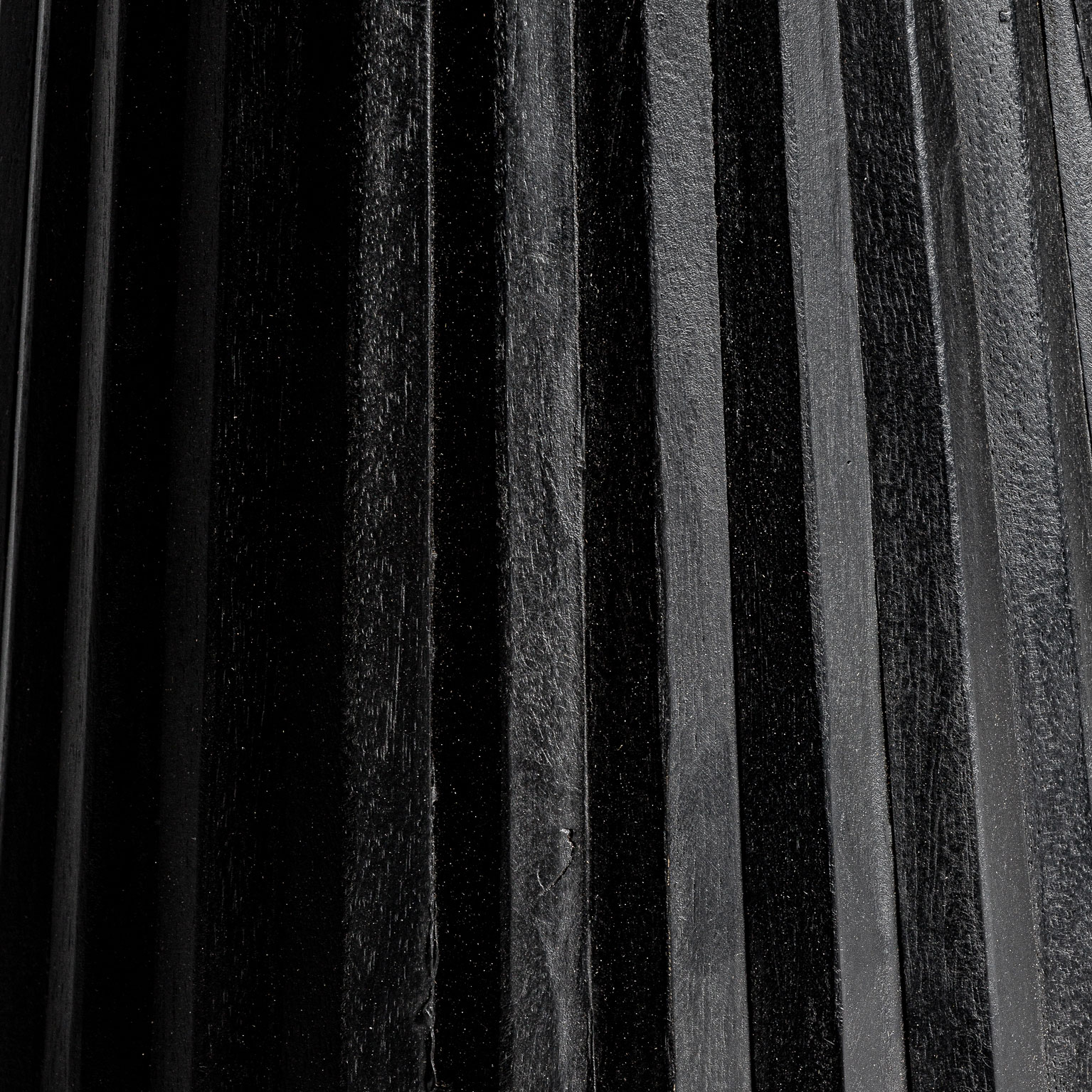 Деревянный столик Plisse черный Vical