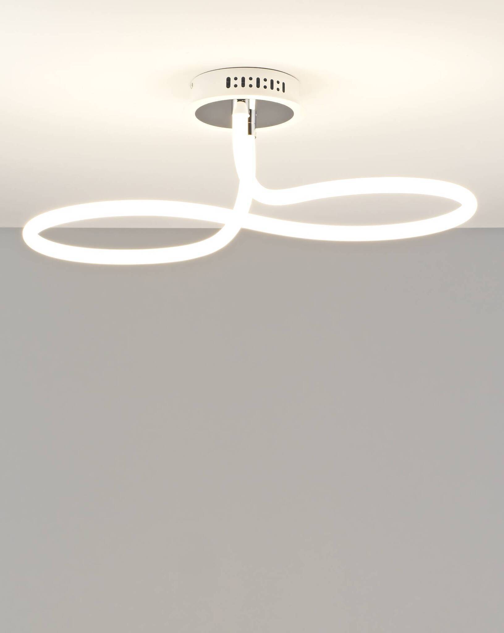 Светодиодная потолочная люстра Moderli V2913-CL Lama LED 59W