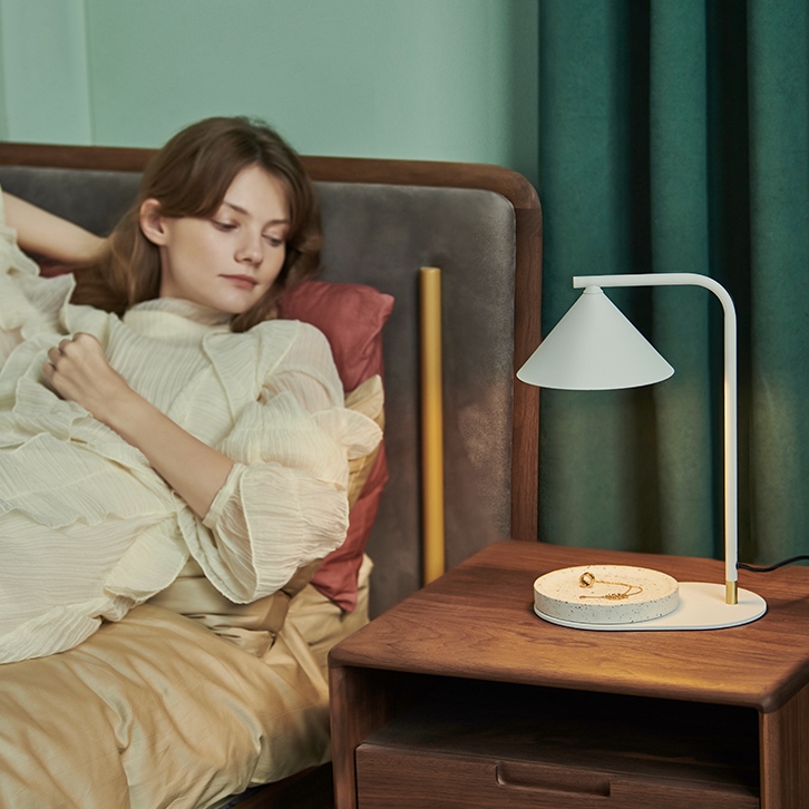 Настольная лампа GESSI TAB by ImperiumLoft