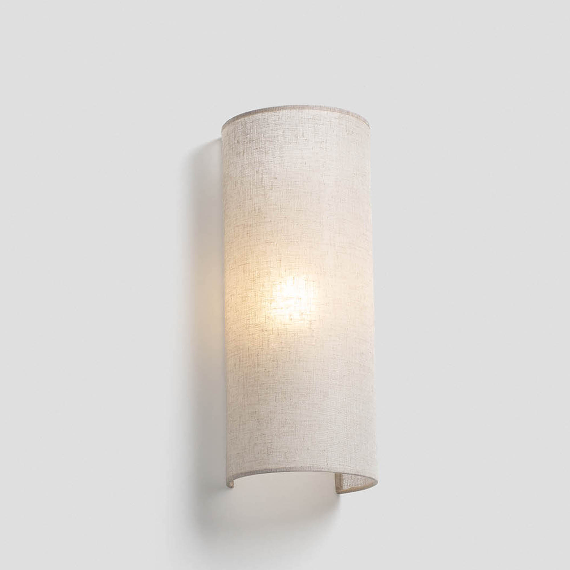 Вертикальное круглое льняное бра Otton R 2xE27 Faro