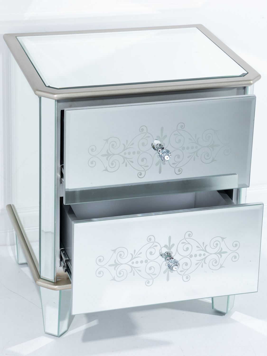 Тумба зеркальная с -мя ящиками Glasar 45-073