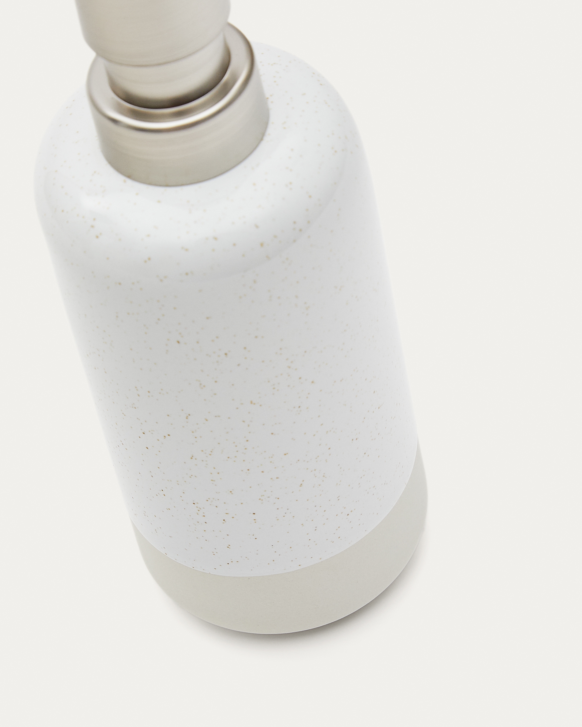 Selis Дозатор для мыла из керамики бежевого и белого цвета La Forma (ex Julia Grup)