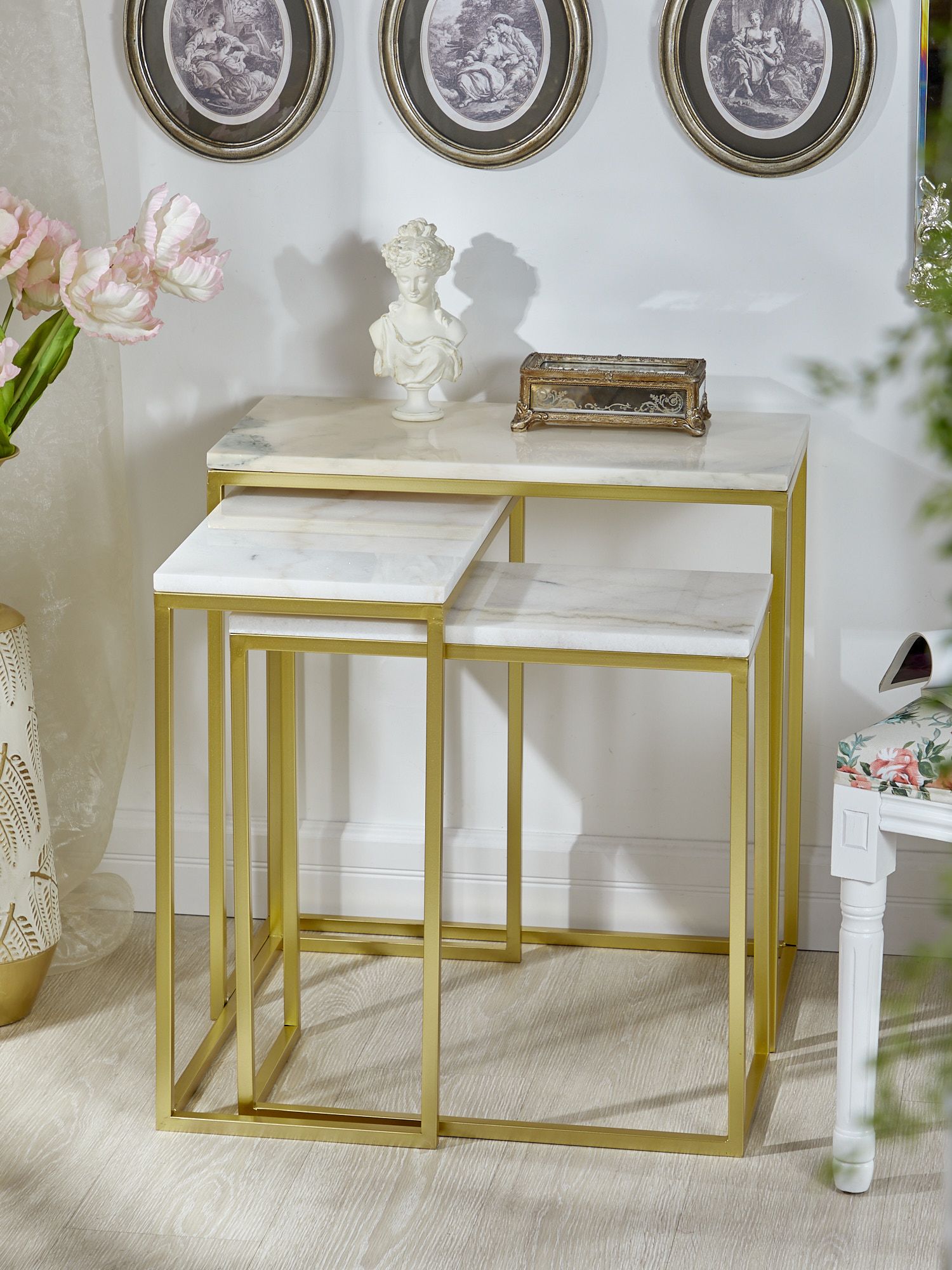 Столики приставные с белым мрамором, набор Glasar 54-024/023/022