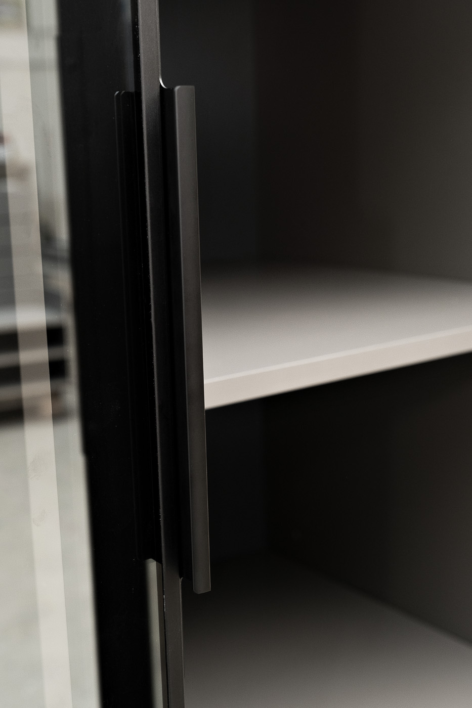 Шкаф двудверный с полками цвет серый кобальт Garda Decor GD-10013-6(тонировка)