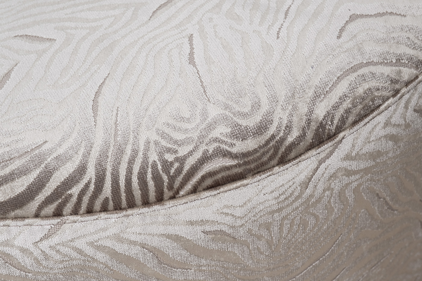 Пуф круглый Murano вельвет бежевый Garda Decor MURANO-80-3K-Umbr SBEG