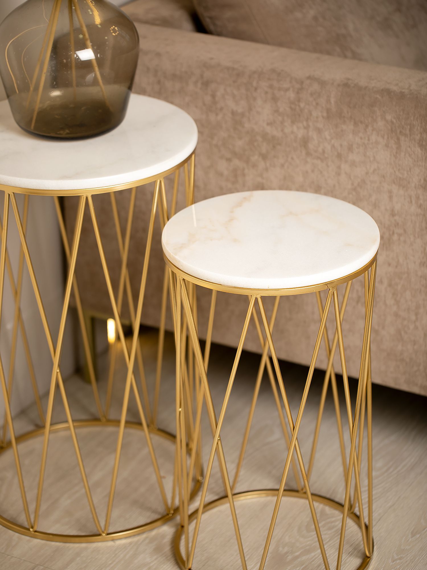 Столики интерьерные с белым мрамором, набор Glasar 54-153/152