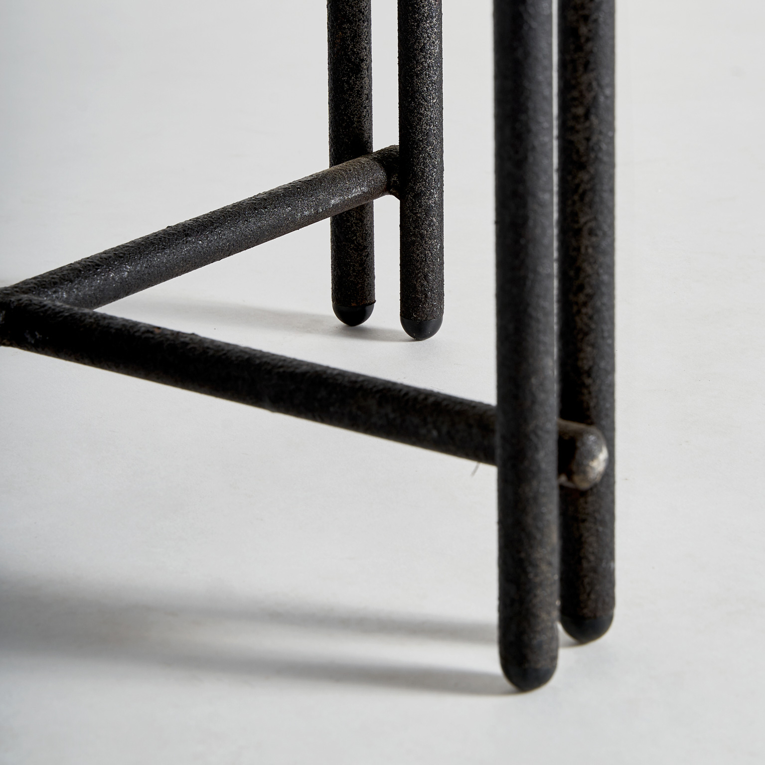 Приставной столик Minot Vical