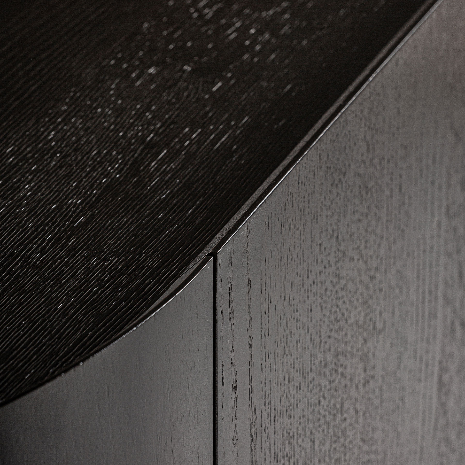 Сервант Neuvic коричневый/золотой Vical