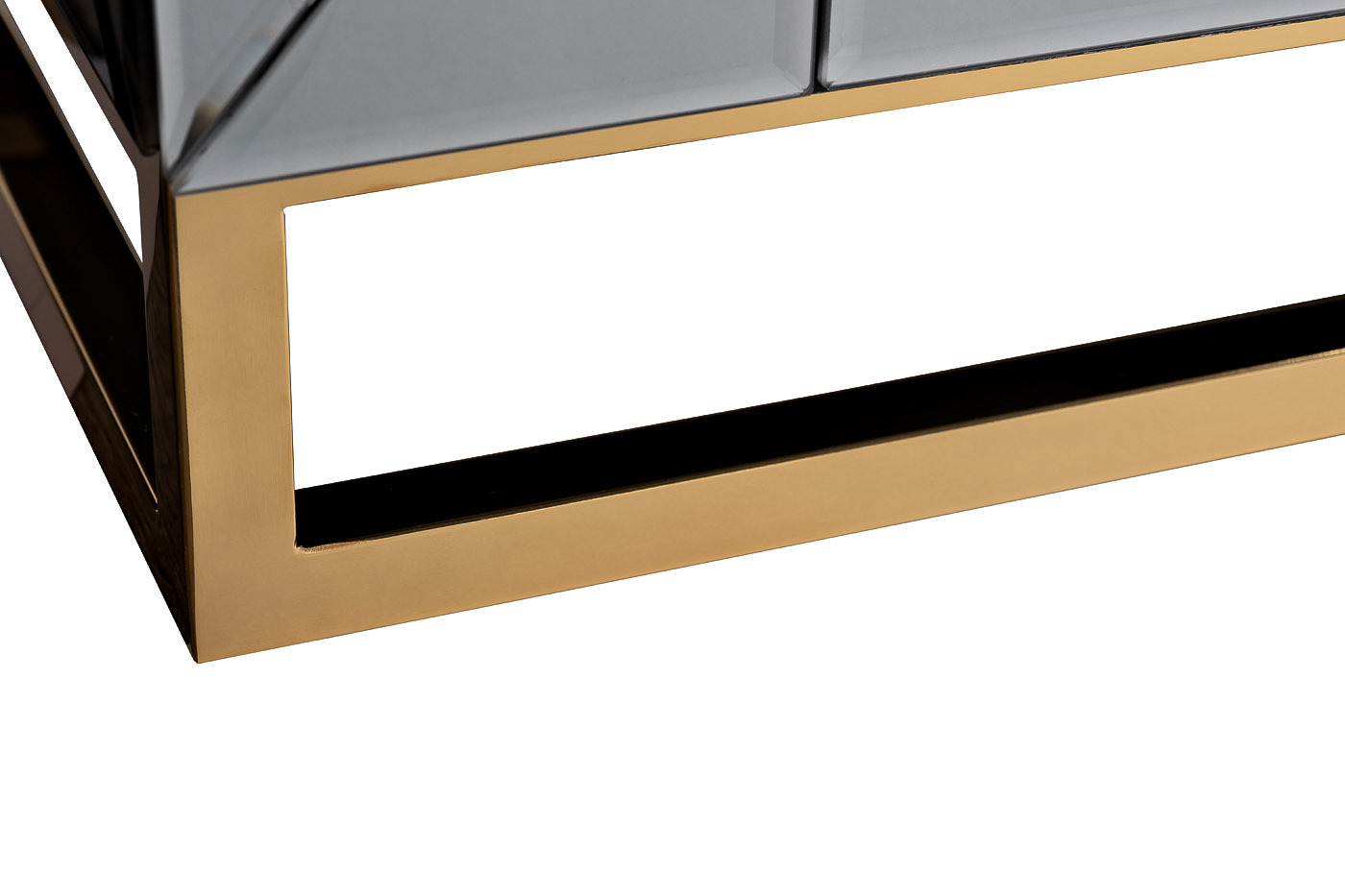 Комод с ящиками и матовой зеркальной отделкой Garda Decor KFG126