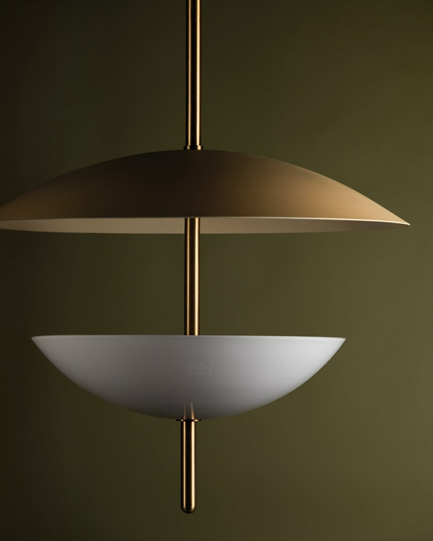 Золотистый подвесной светильник Чинцио Louvre Home P7847PA