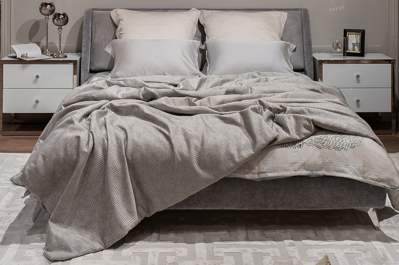 Покрывало Gloss 260х260см серое Garda Decor 121GD-12112