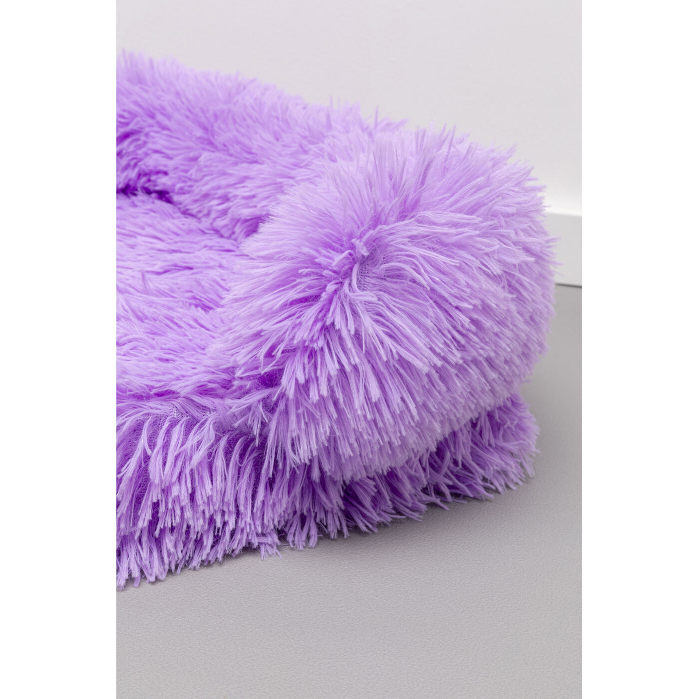 Лежанка Fluffy Purple KARE 70663