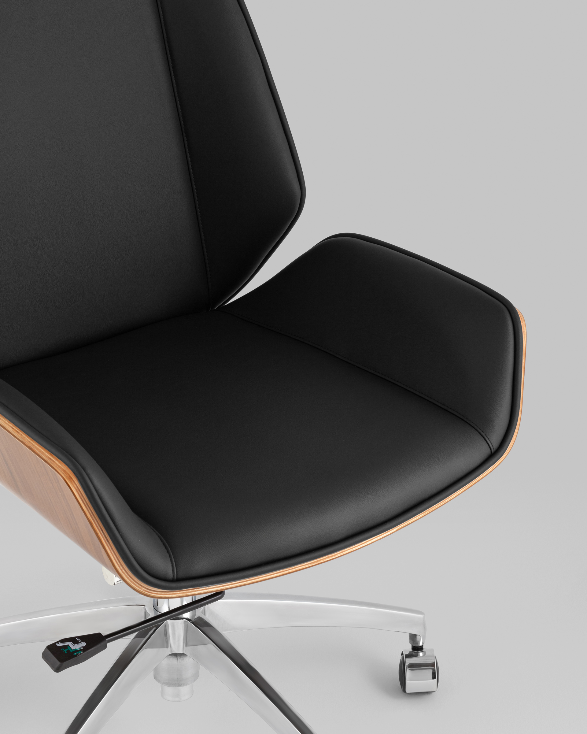 Кресло офисное TopChairs Crown SN черный Stool Group