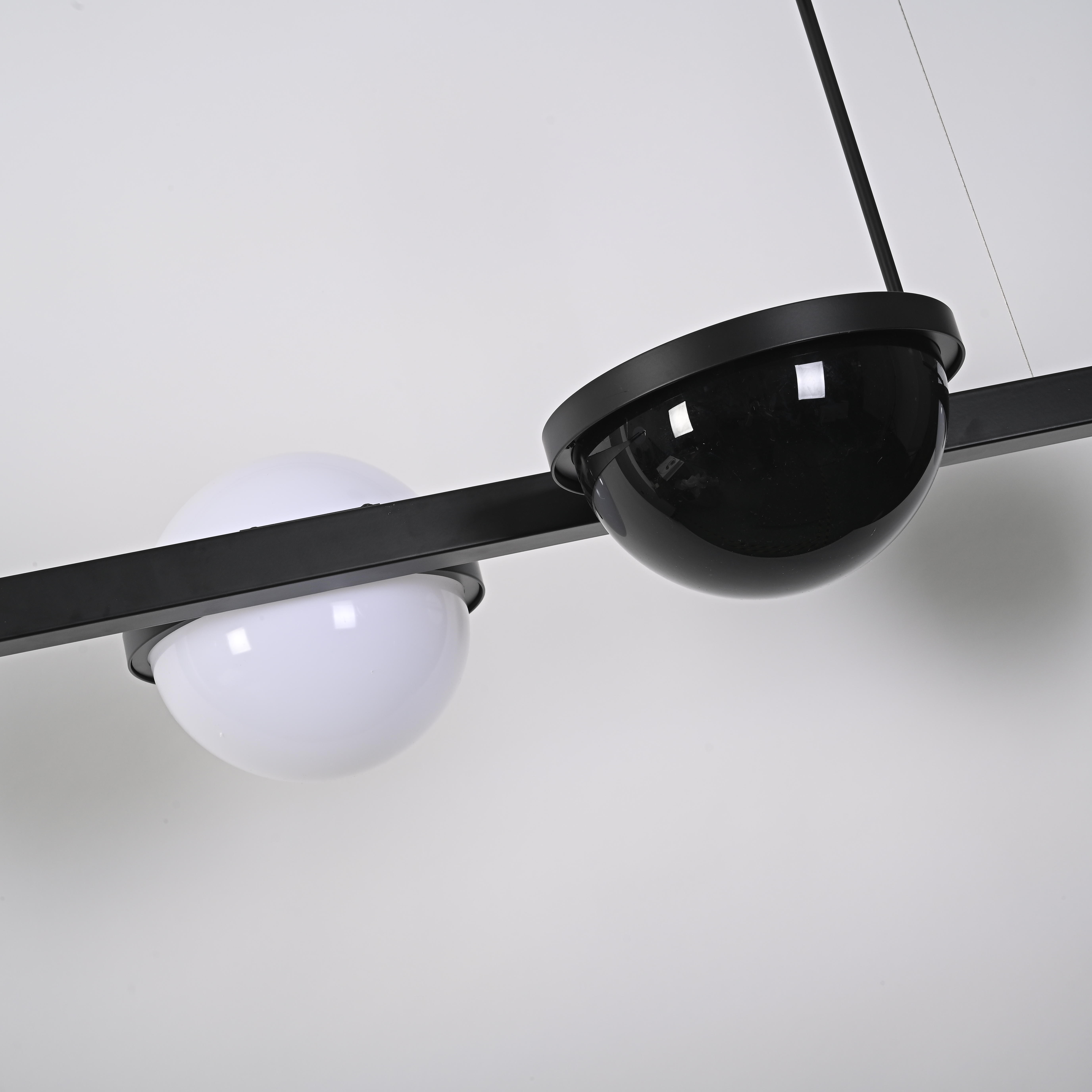 Реечный Подвесной Светильник Palma Wall Lamp 3 Шара + 1 Вазон Горизонтальная By Imperiumloft