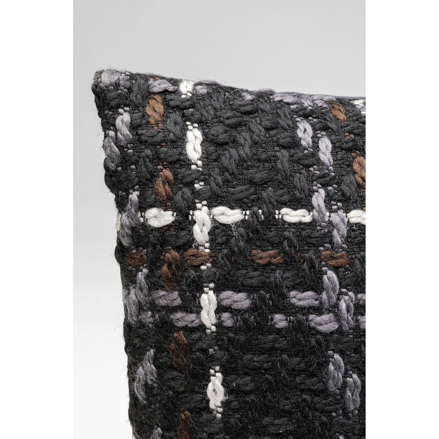 Подушка Colorade Black 45x45 см KARE 55970