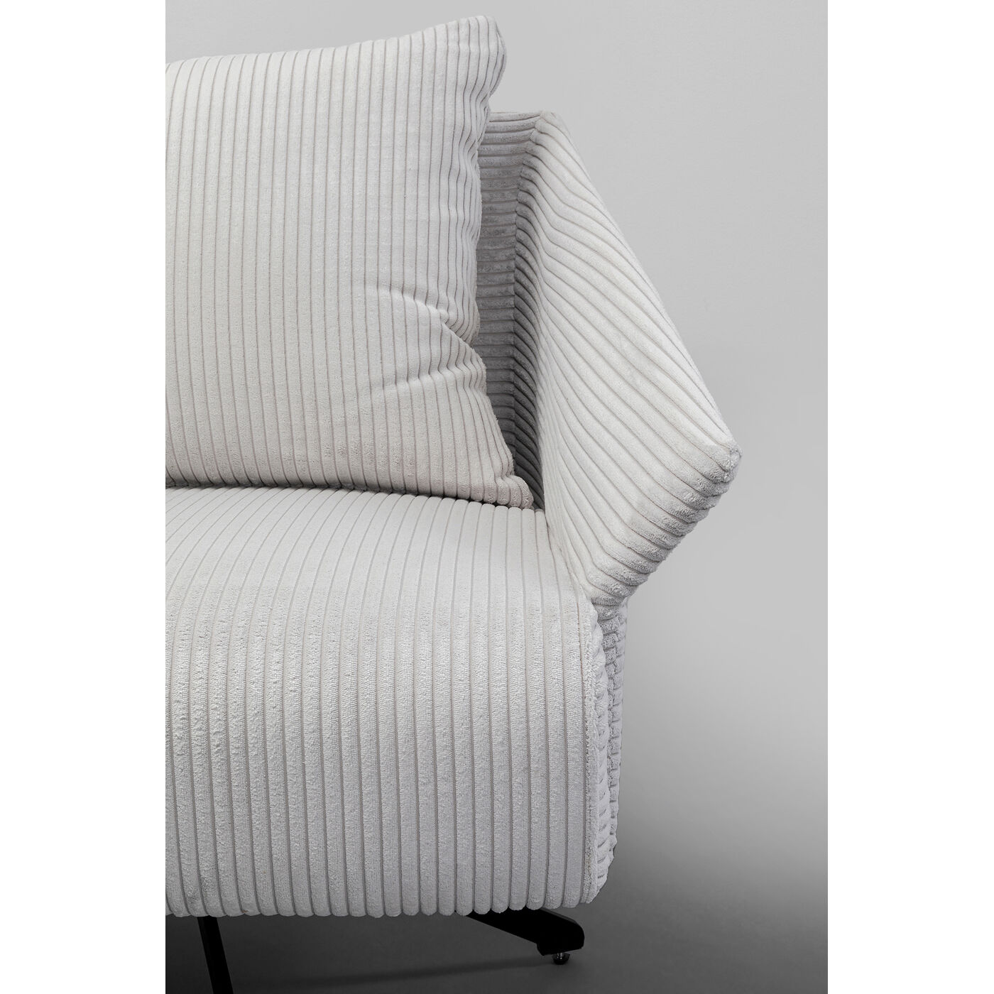 Кресло вращающееся Milo Beige KARE 87836