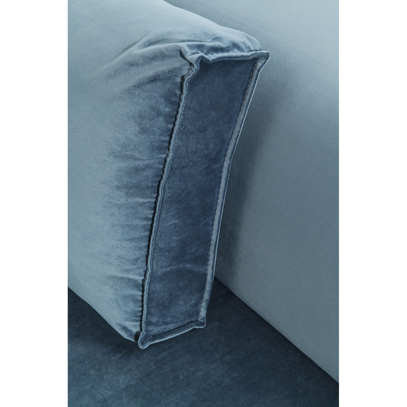 Диван угловой правосторонний Infinity Velvet Ocean Right KARE 83647