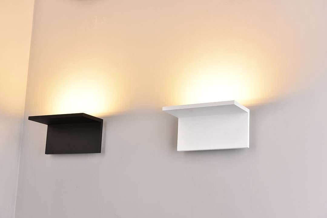 Светильник настенный DesignLed GW-6817-12-WH-WW