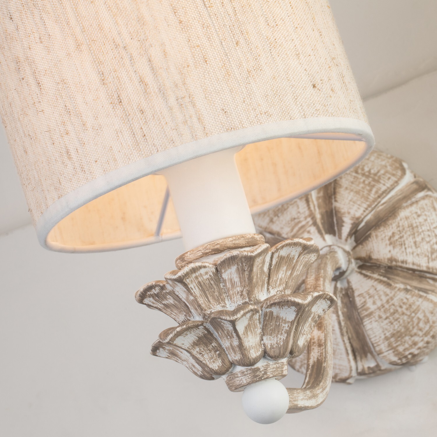 Настенный светильник Favourite 2700-1W