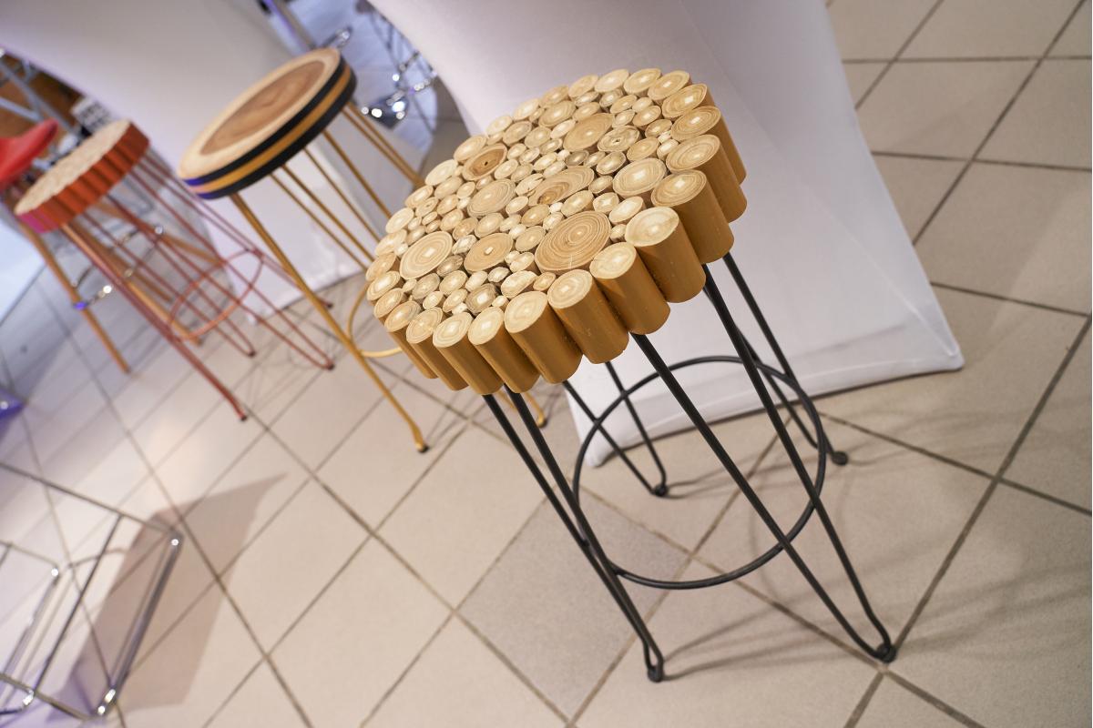 Барный стул Evento La Forma (ex Julia Grup) Барный стул Evento La Forma (ex Julia Grup)