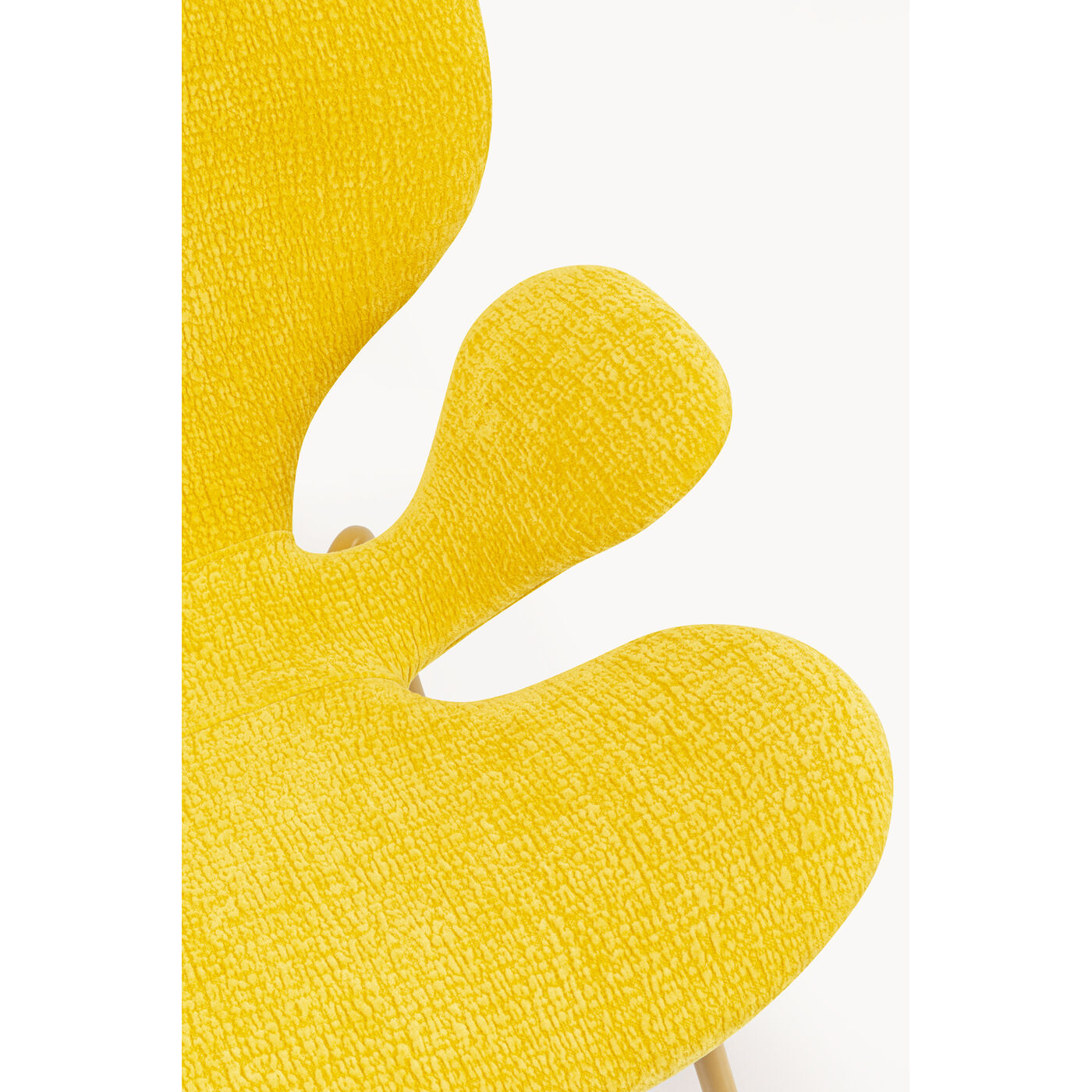 Стул с подлокотниками Soft Petal Yellow Mono KARE 71245