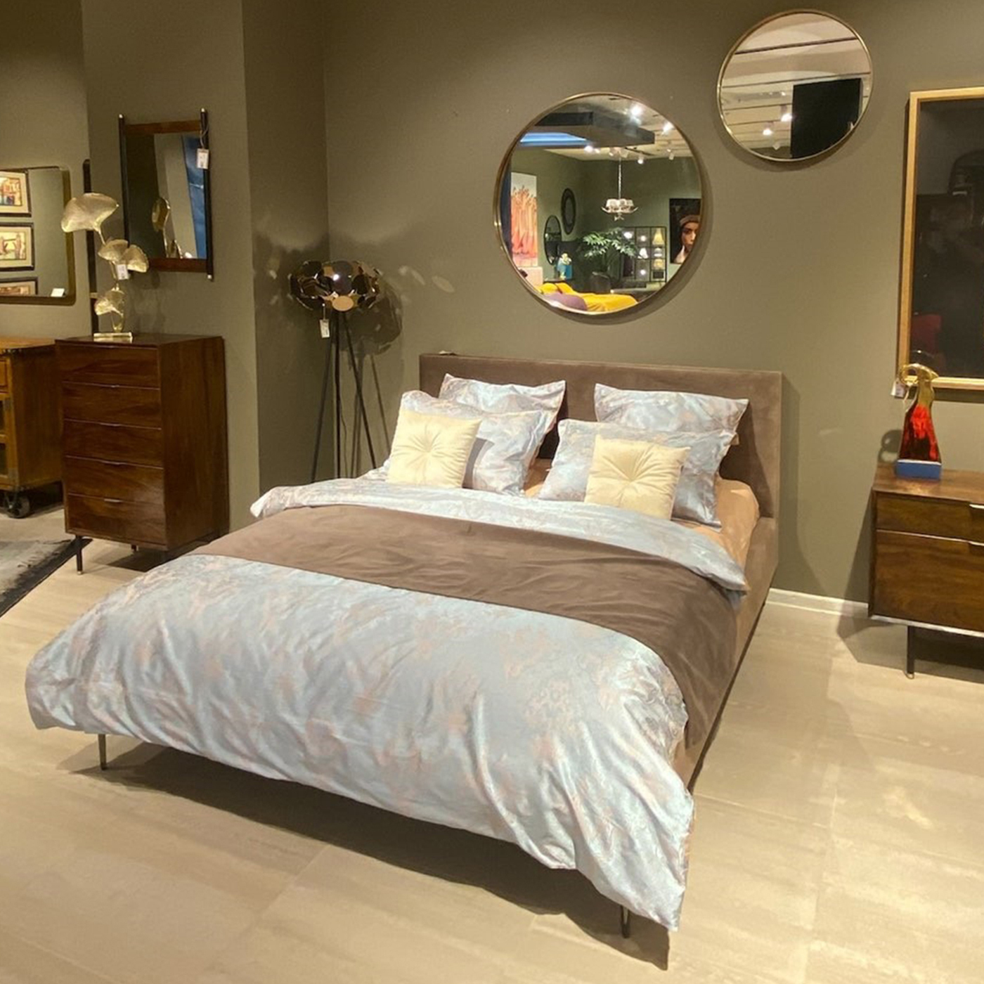 Кровать (каркас без основания) KARE Lady 883160205