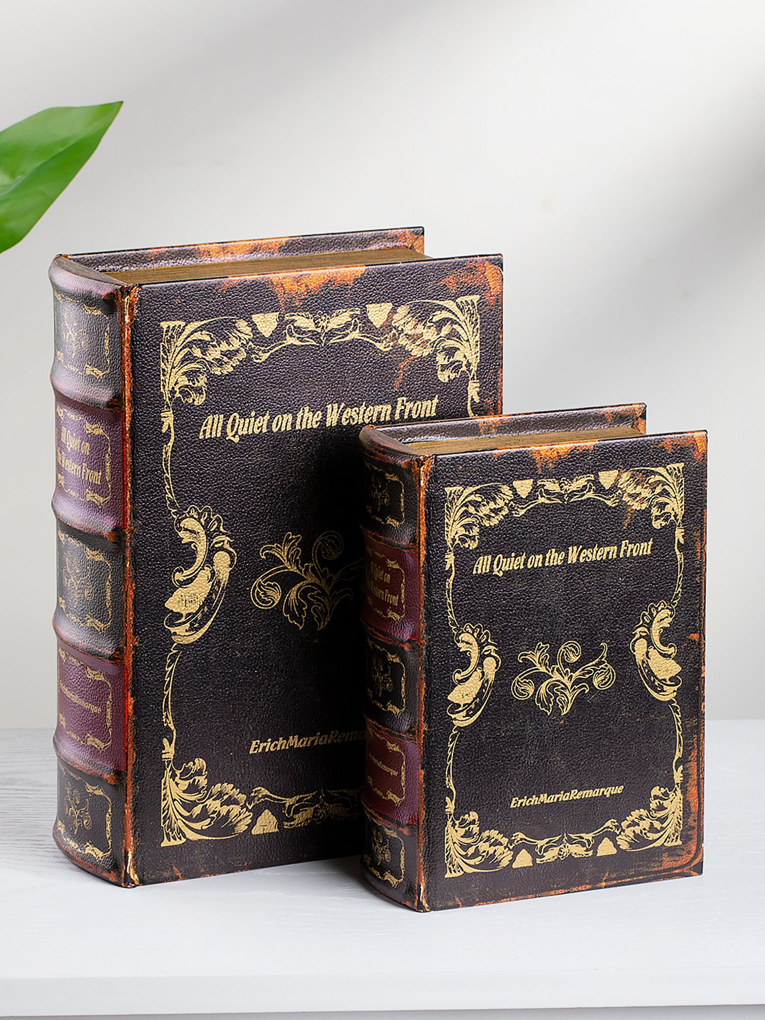 Шкатулка в виде книги Glasar 39-060/1