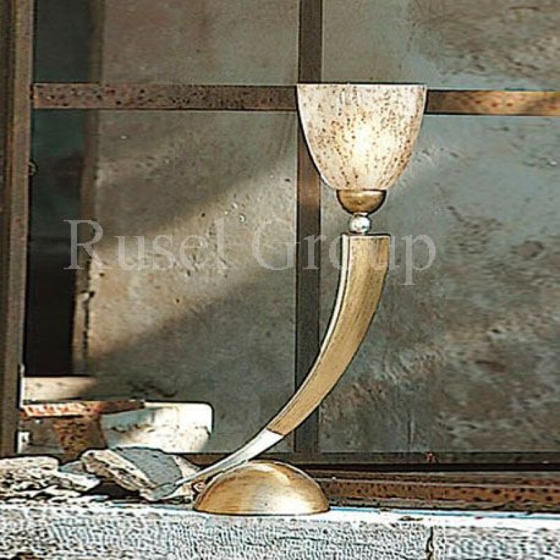 Настольный светильник MM Lampadari HORN 6073/L1