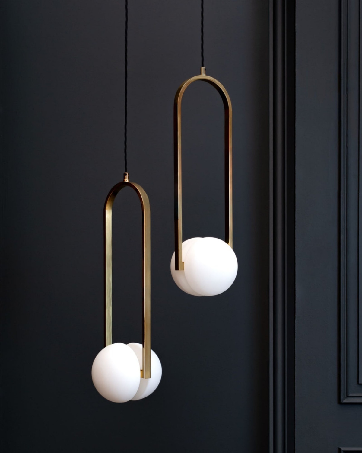 Золотой подвесной светильник Уэлс Louvre Home LHLPN400324SWL