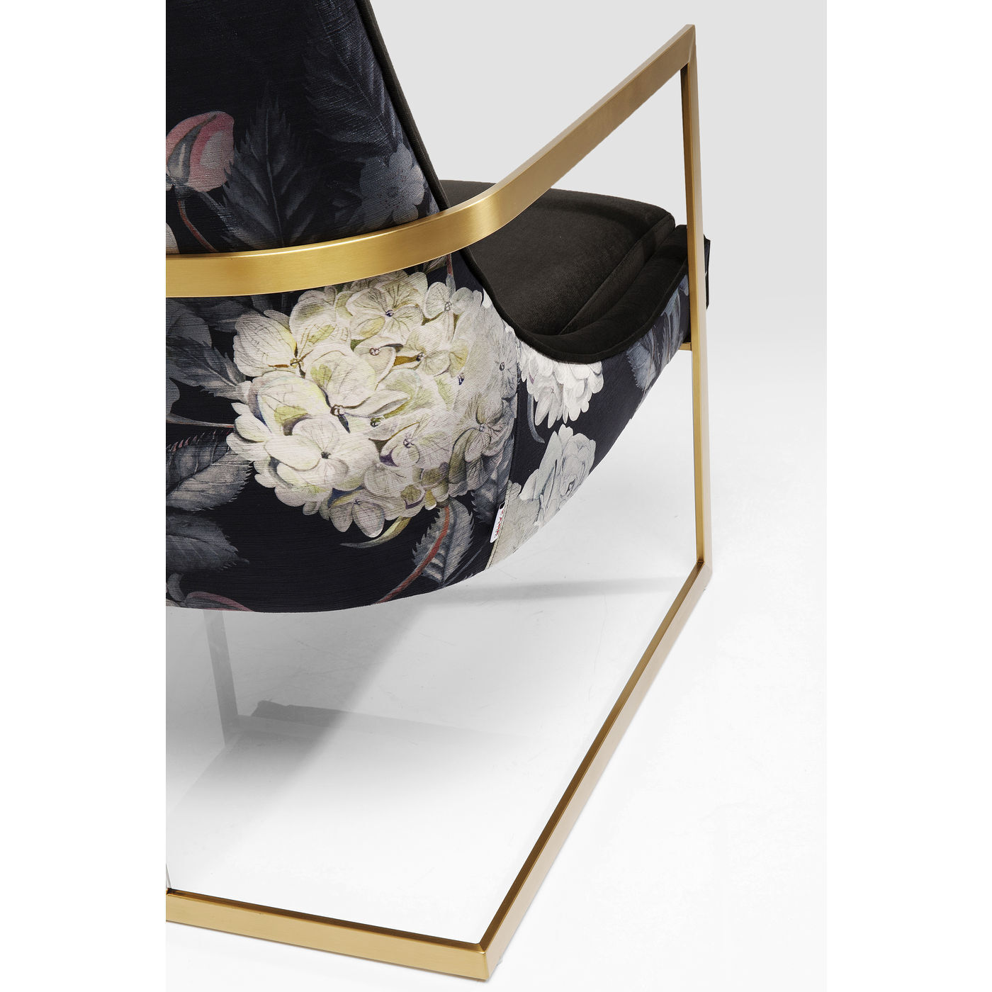 Кресло Bold 83136 KARE