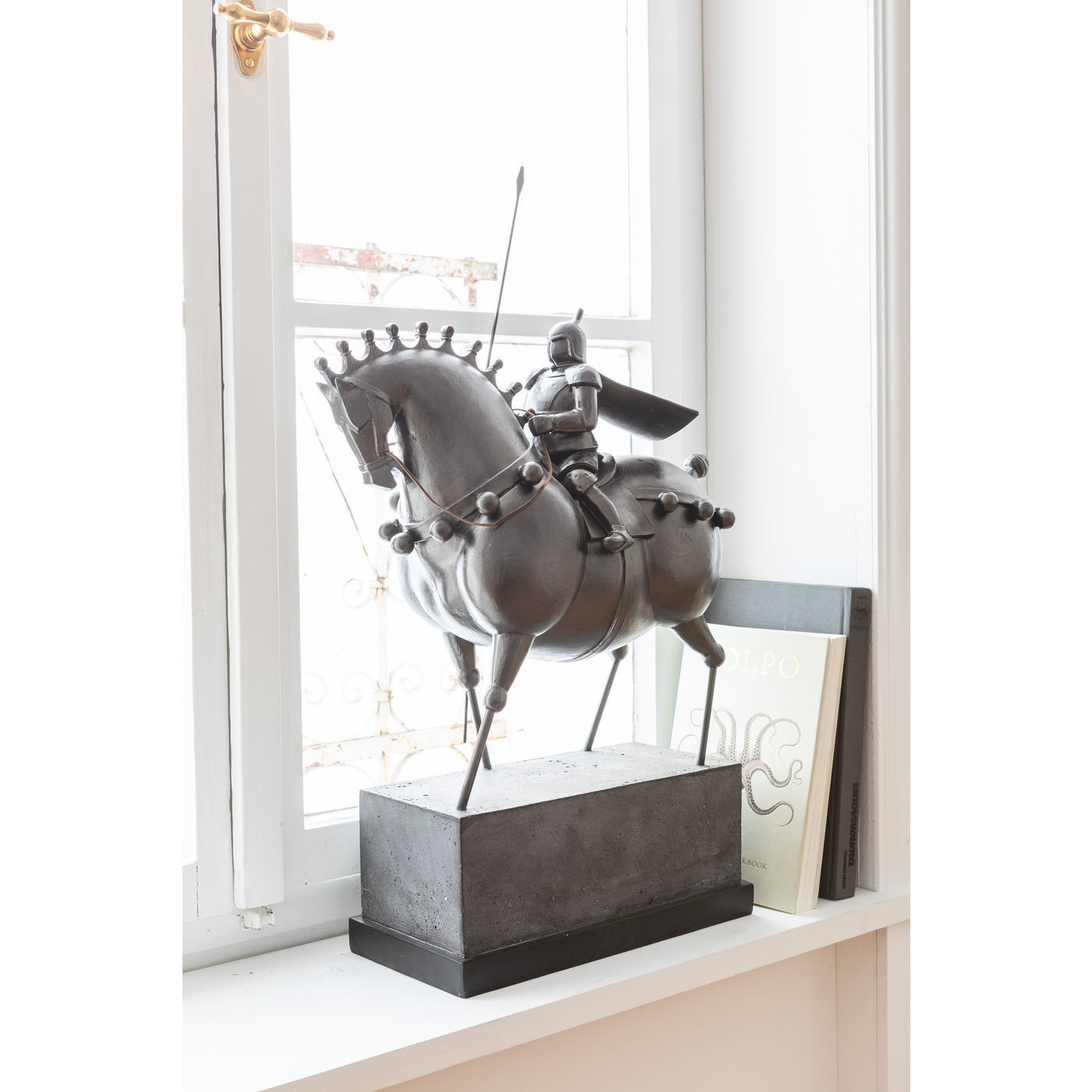 Предмет декоративный Knight 63911 KARE