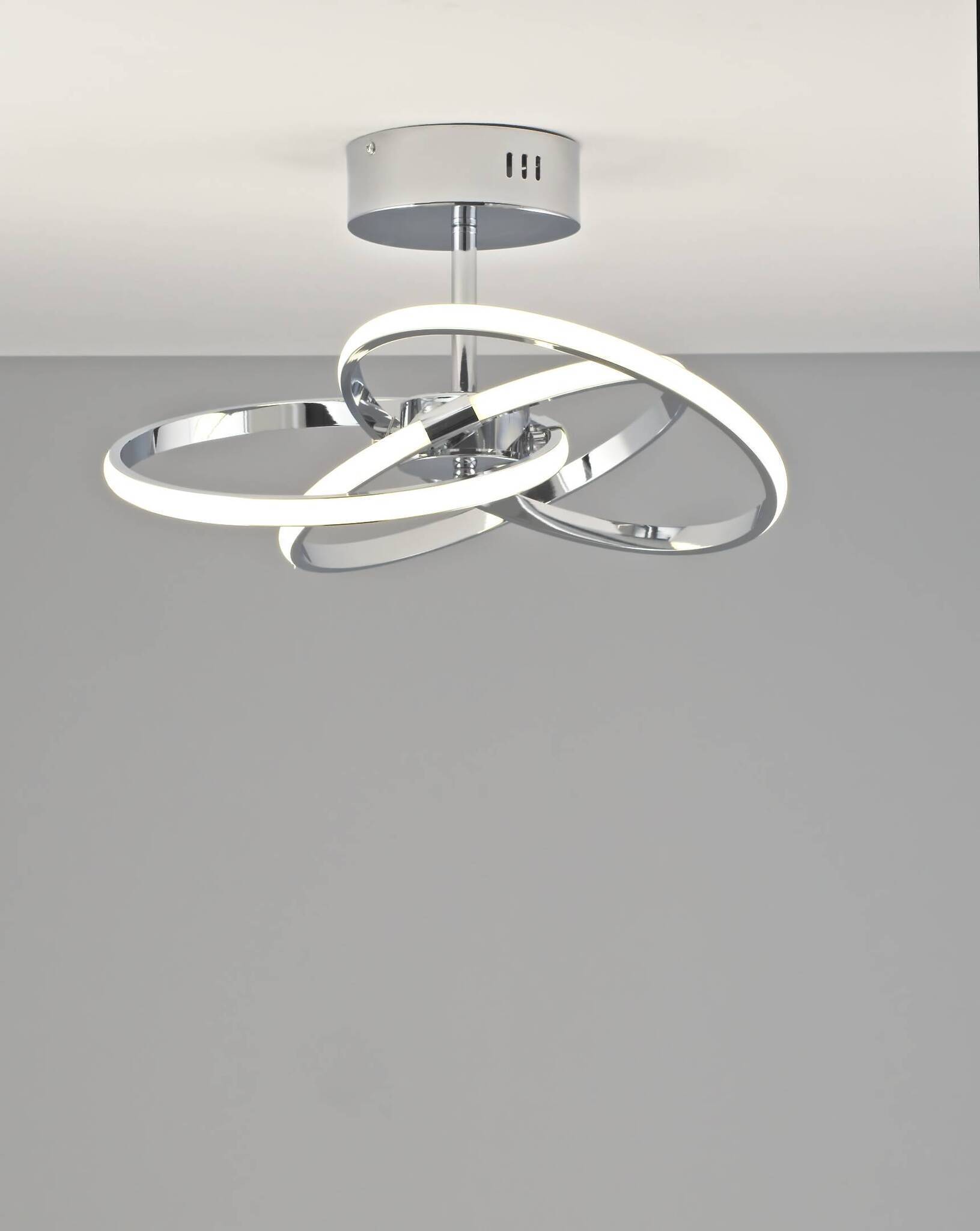 Светодиодная потолочная люстра с пультом Moderli V2820-CL Nino LED 96W