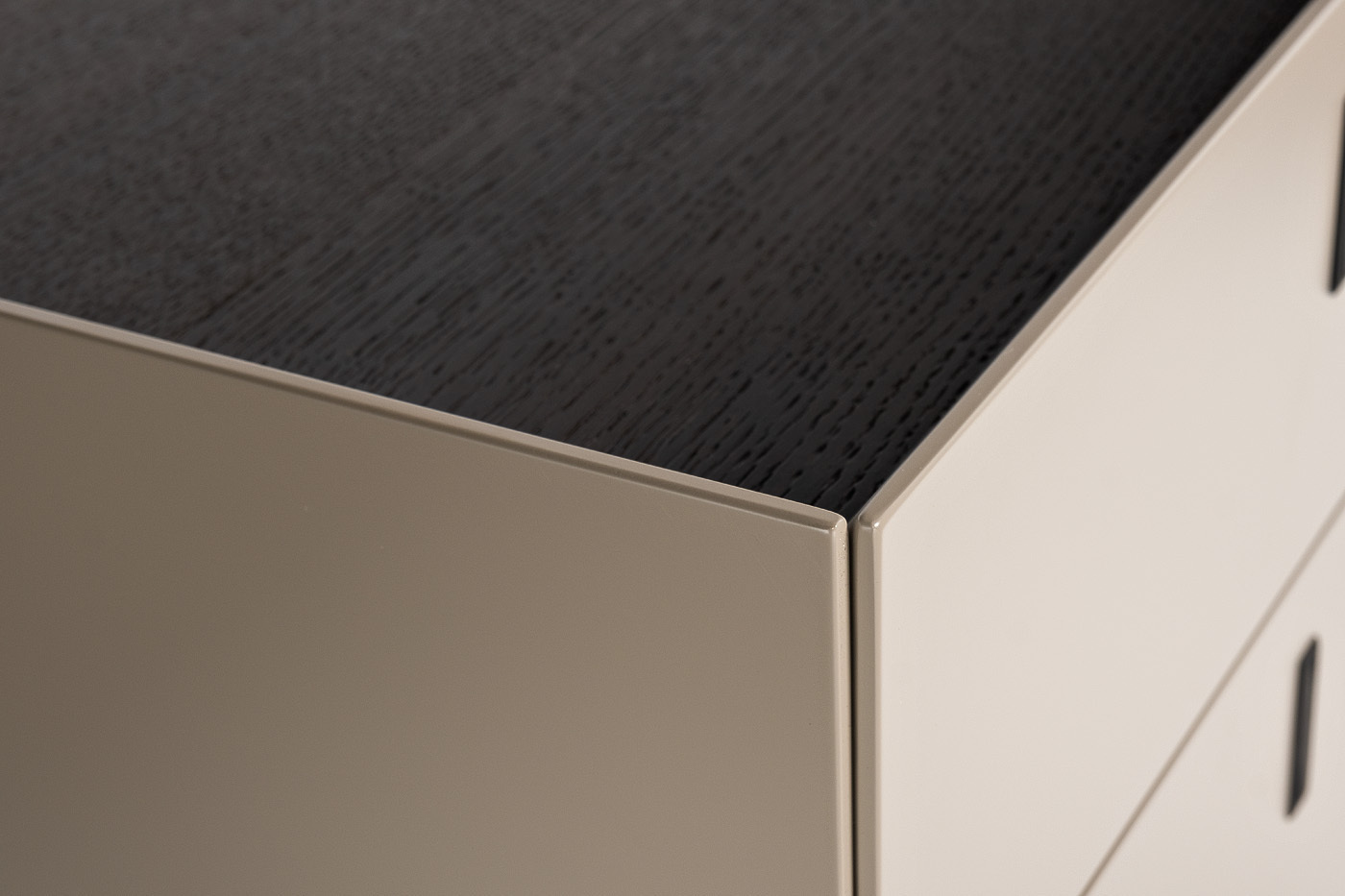 Тумбочка с 2мя ящиками светлая Garda Decor 77IP-NS817/1