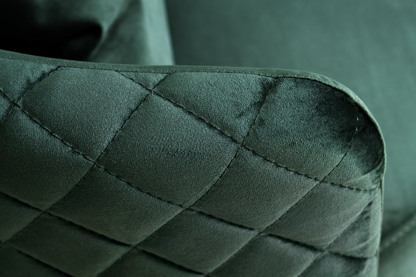 Кресло Verona вращающееся велюровое зеленое/золото Garda Decor VERONA-2K-ЗЕЛЕНЫЙ-Bel37