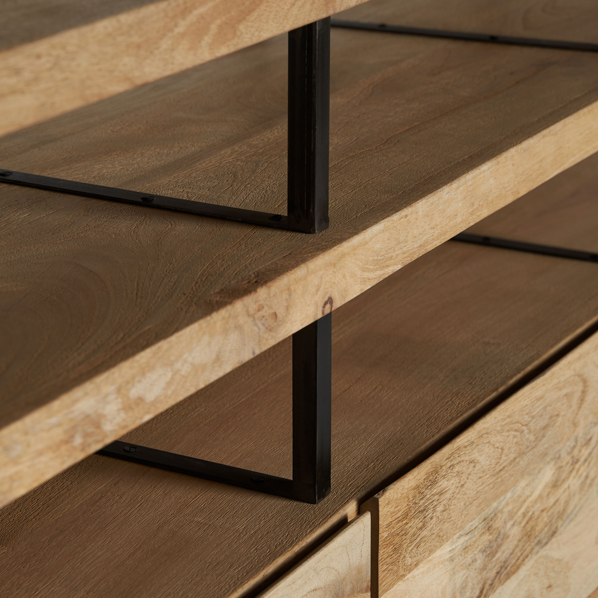 Сервант Celle Vical