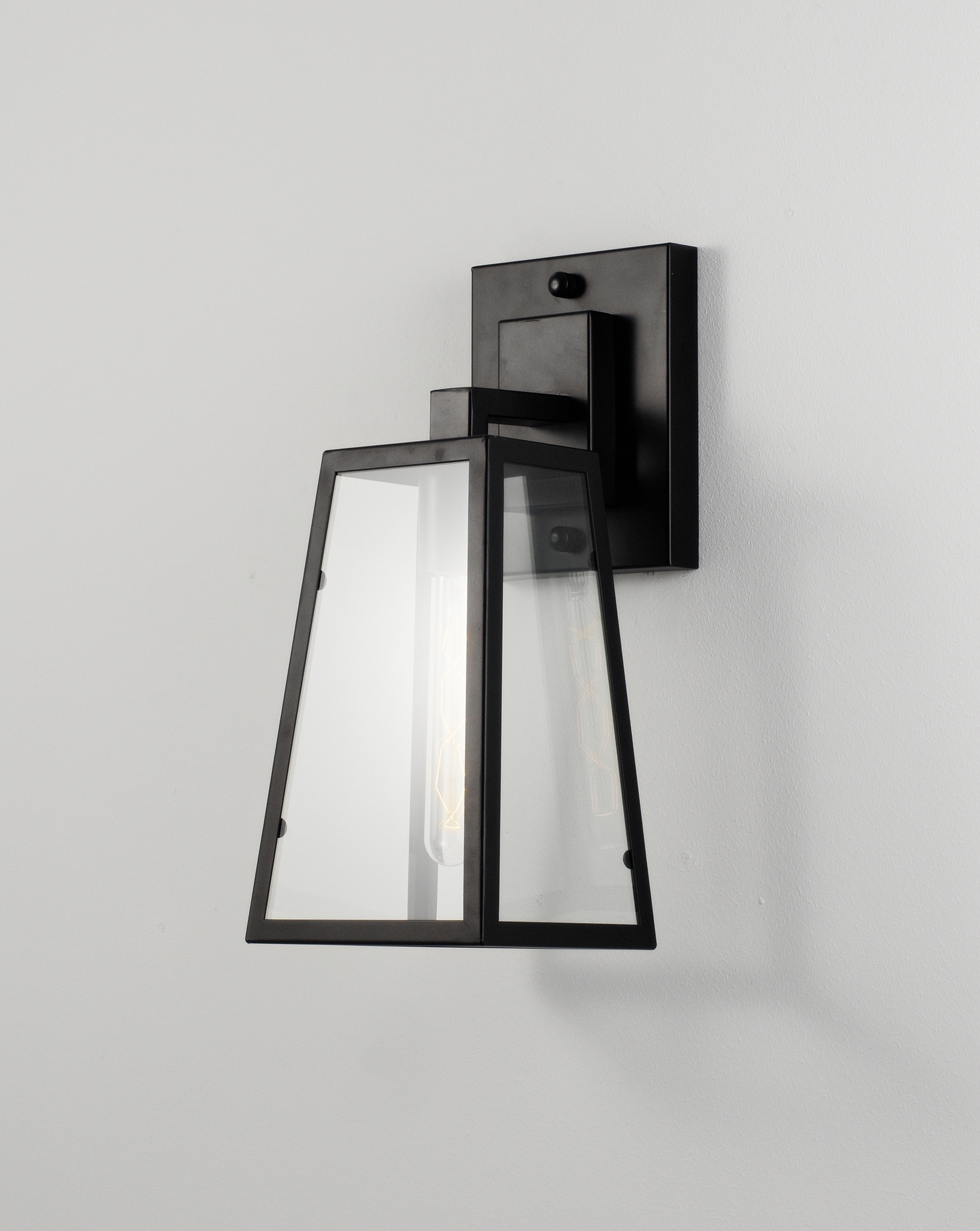 Настенный светильник Moderli V1641-1W Dio 1*E27*60W