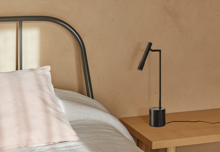 Настольная лампа Ycro черная Aromas del Campo