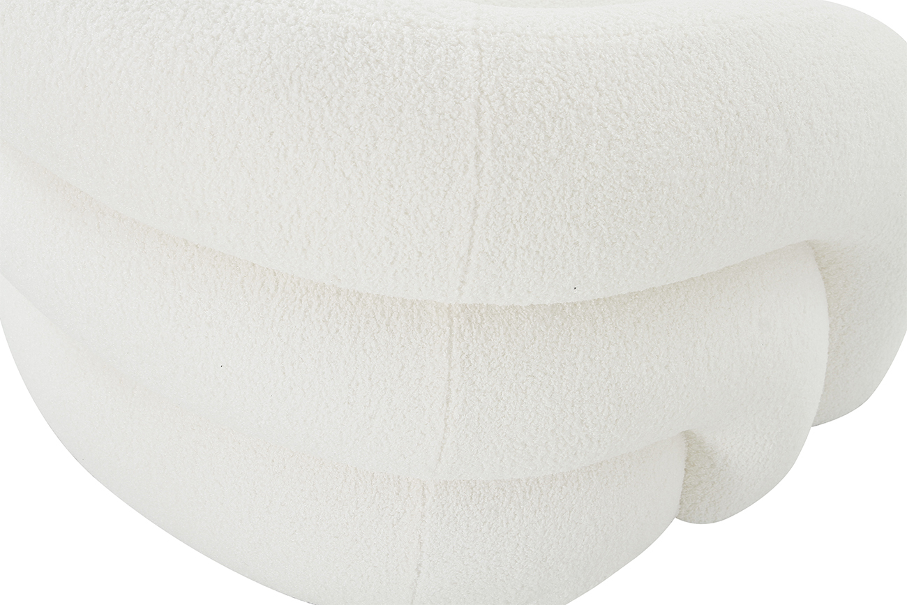 Кресло поворотное белое искусственный мех Garda Decor DY-KRES-117 BEL