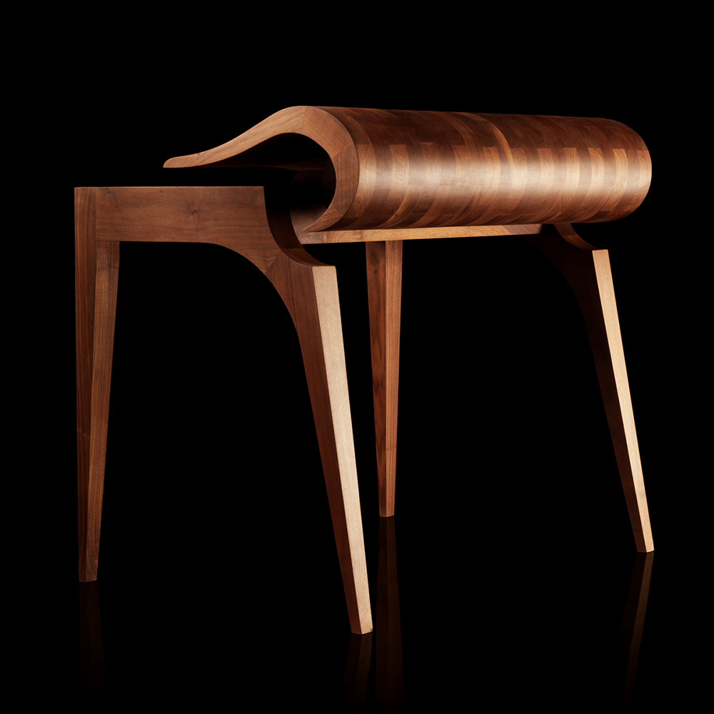 Стол Agrippa VOLTAIRE