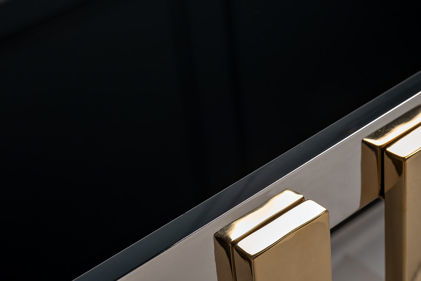 Стол журнальный черное стекло/хром/золото Garda Decor 47ED-20910