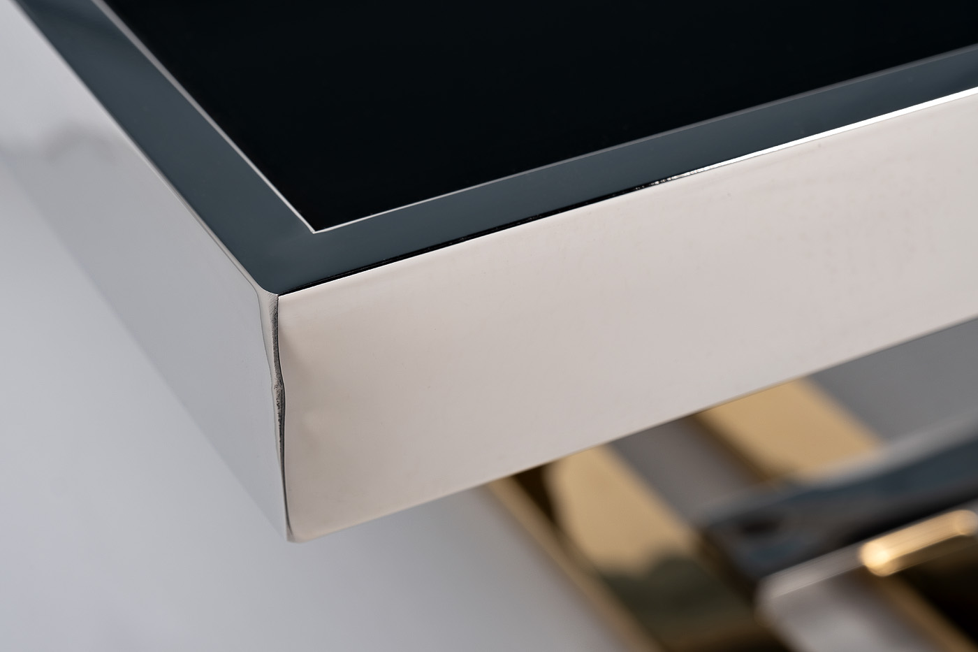 Стол журнальный черное стекло/хром/золото Garda Decor 47ED-20910