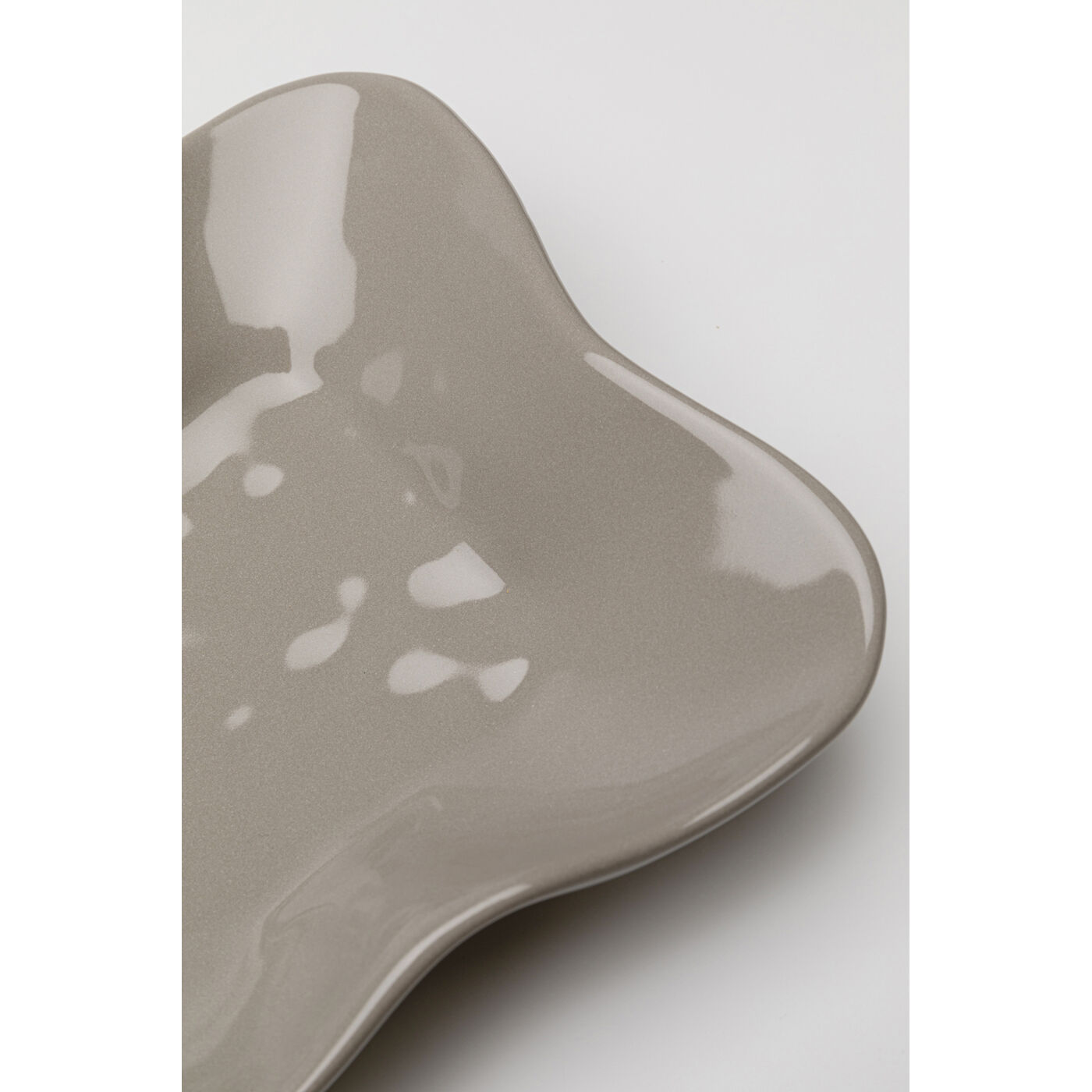 Тарелка сервировочная Organic Grey 17x26cm KARE 58196